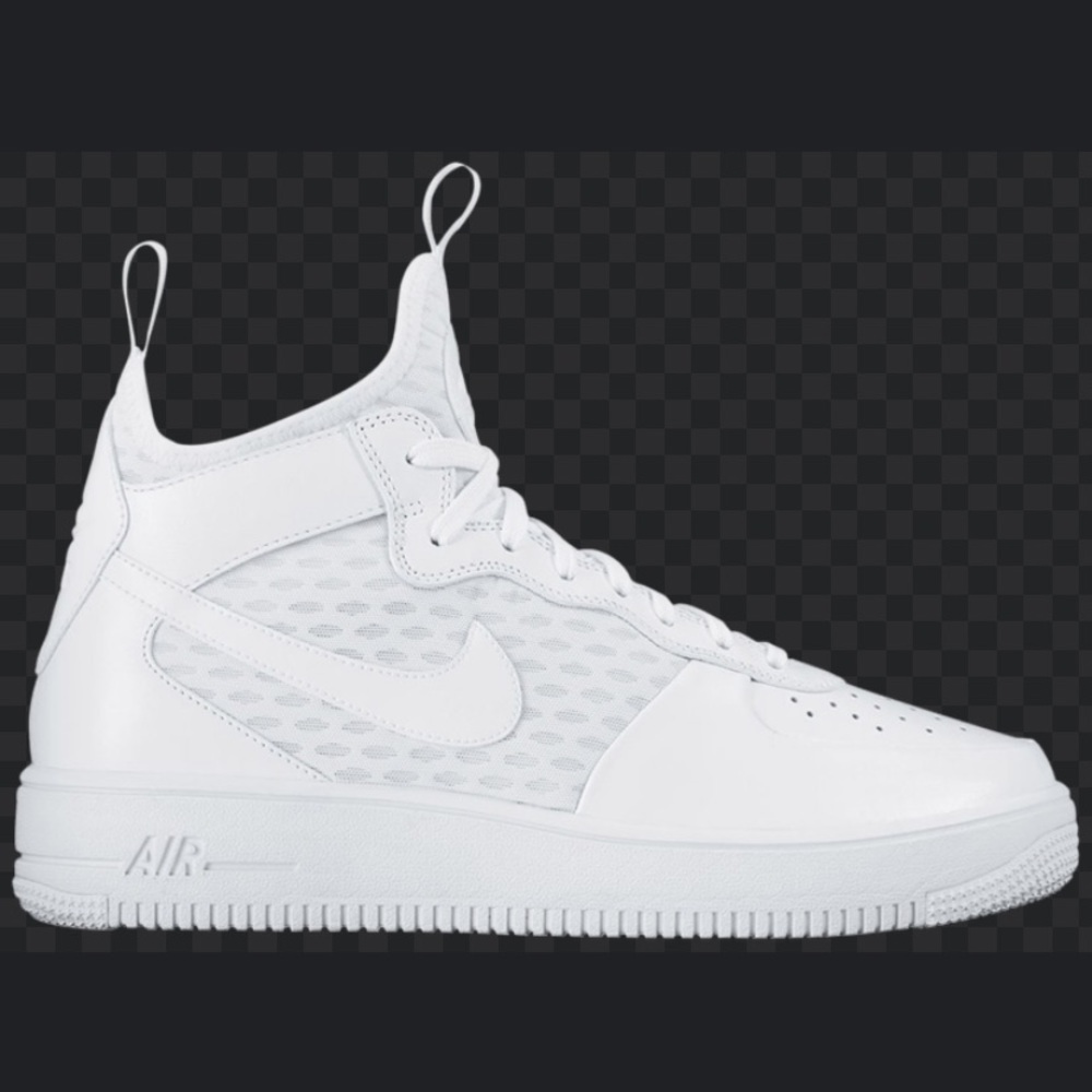 NOT SELLING! i’m looking for these in triple white